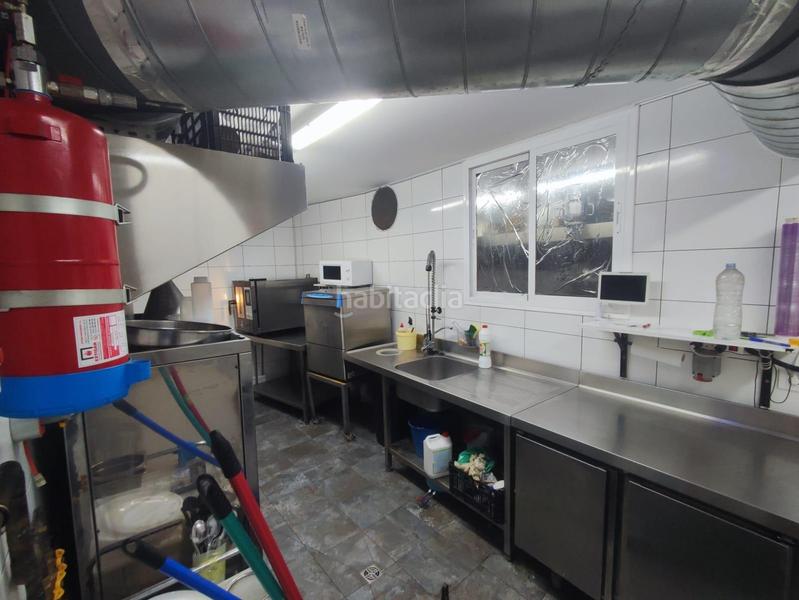 Foto 12465d7c-3483-487d-9df7-bf4063c7310f. Location local commercial dans Casco Antiguo Cáceres