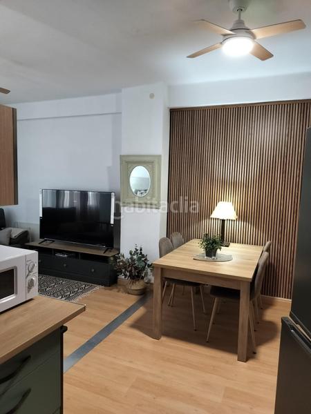 Foto 8bea06db-cc19-483e-98f2-9412e8a38ec4. Alquiler apartamento excelente loftestudio en Casco Antiguo Cáceres