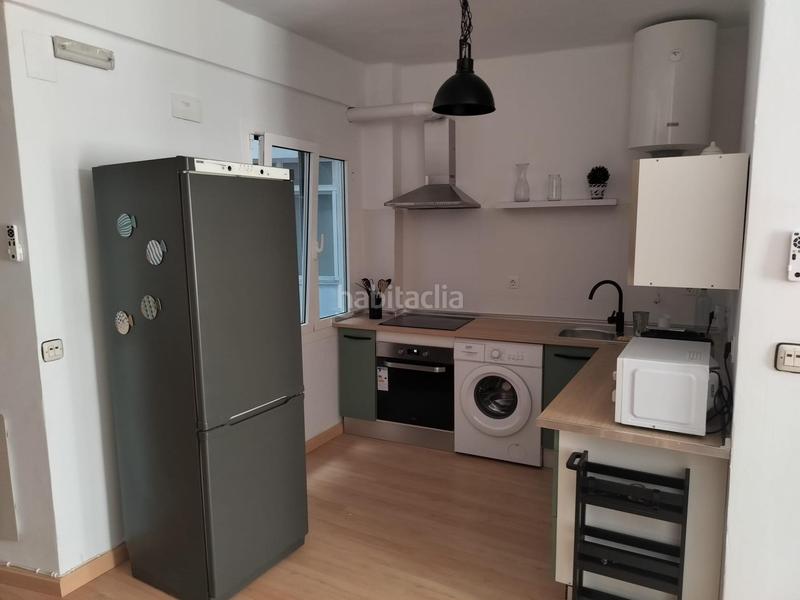 Foto 9a8334e2-bc9d-40c9-94d3-891b6f7cbcf9. Alquiler apartamento excelente loftestudio en Casco Antiguo Cáceres
