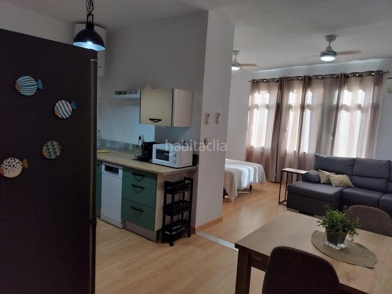 Foto ab56bd63-8c0f-4fb8-bb23-296376966dec. Alquiler apartamento excelente loftestudio en Casco Antiguo Cáceres