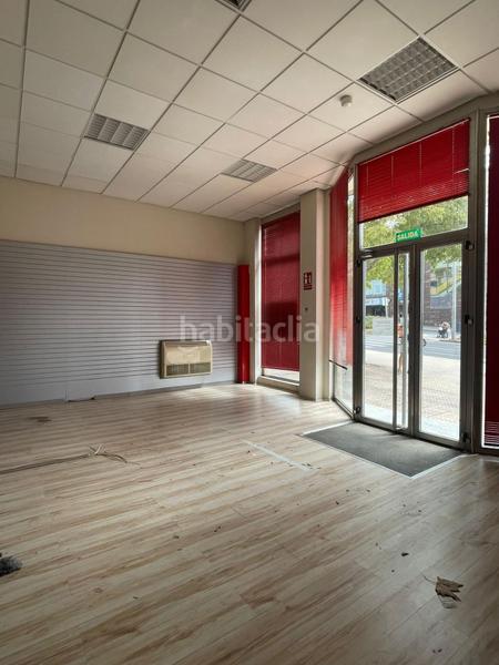 Foto e7d33652-d875-4625-81ee-c5e3943c5d61. Alquiler local comercial  en avenida virgen de guadalupe en Cáceres