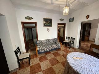Casa a Aldeacentenera. Casa de esquina en aldeacentenera