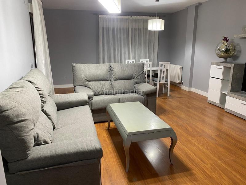 Foto 6dd11320-8b13-4354-8b30-b0151eb6408c. Alquiler piso estupenda vivienda en alquiler para estudiantes en Cáceres