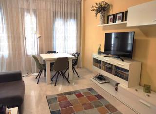 Affitto Appartamento in Ruta de la Plata. Piso en zona r66