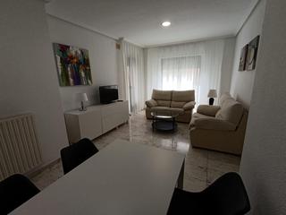 Alquiler Apartamento en Ruta de la Plata. Excelente apartamento con piscina