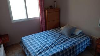 Location Appartement à Casco Antiguo. Se alquila habitación en hernán cortés