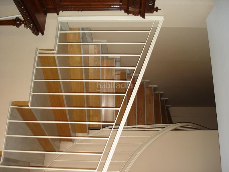 Foto 307149b9-40d4-4037-ada8-83ca548c5462. Casa a schiera con riscaldamento parcheggio piscina in Cáceres