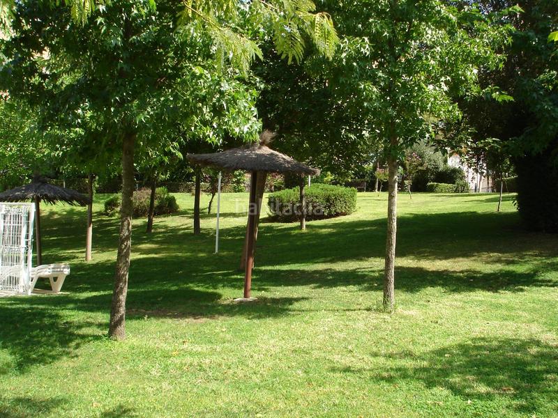 Foto 59acb87b-6fc4-4496-8e17-9566c4d60b60. Casa a schiera con riscaldamento parcheggio piscina in Cáceres