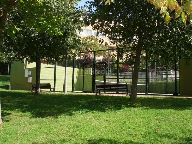 Foto e1254c0b-c1c8-452b-bae6-1c691cbc9ce5. Casa a schiera con riscaldamento parcheggio piscina in Cáceres