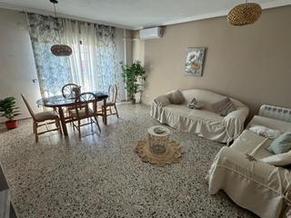 Location Appartement à Casco Antiguo. Estupendo piso en san blas