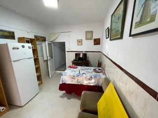 Casa a Valdefuentes. Casa de planta baja en valdefuentes