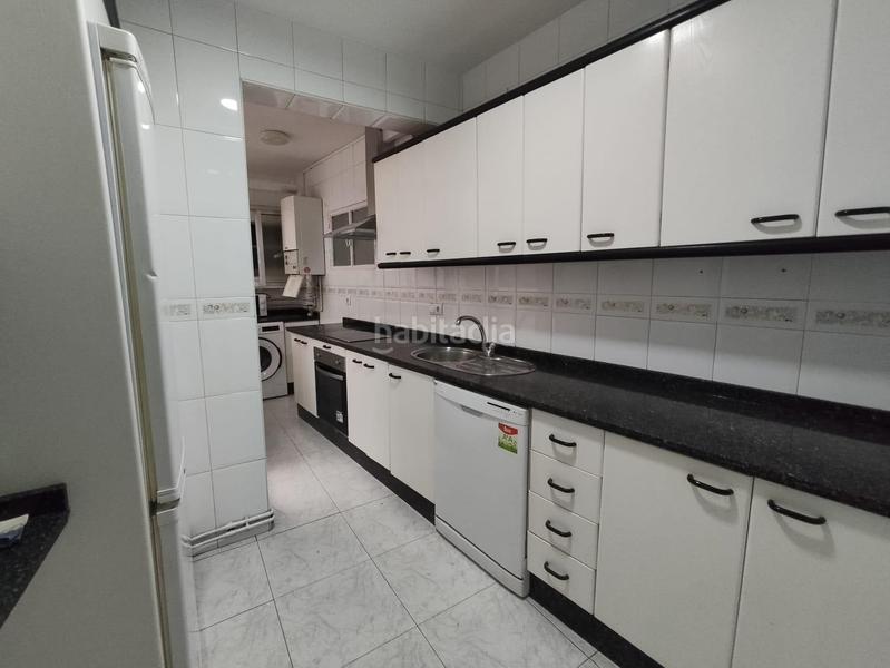 Foto bf877f9c-2834-43a9-b138-ecdbc19f1f76. Location appartement dans Centro Cáceres