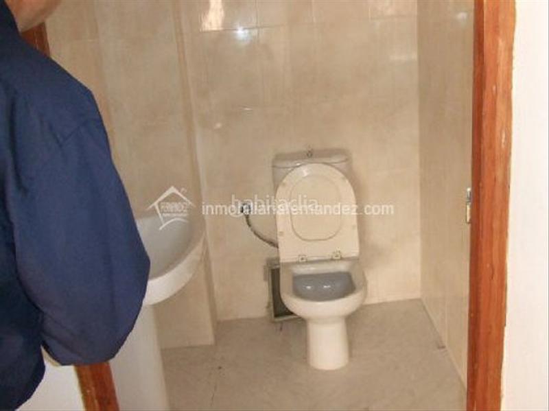 Foto 398f11a4-adbf-42fe-8642-71d0f8ebfbdf. Rent business premise in Centro Cáceres