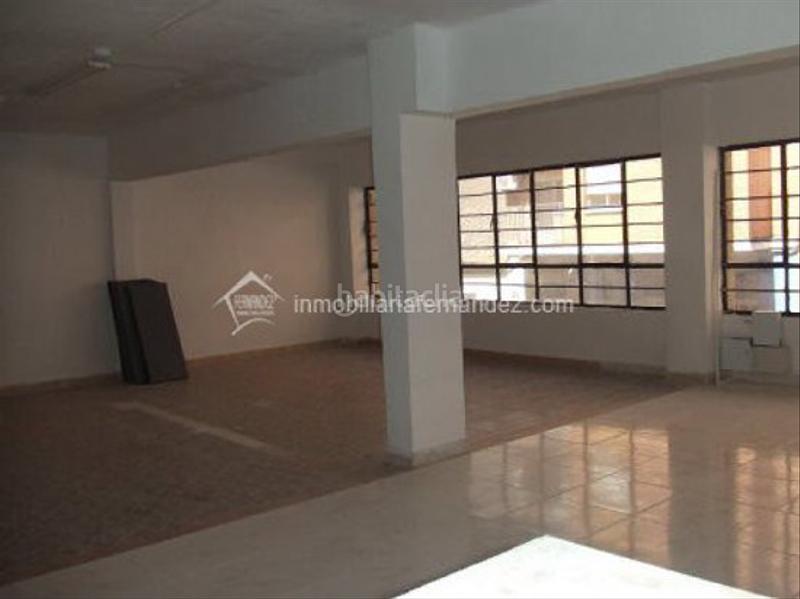 Foto 7b9b5809-42b0-4a4e-8b99-7f2a84d74f96. Alquiler local comercial en Centro Cáceres