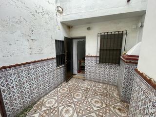 Casa en Casas de Don Antonio. Casa en esquina en casas de don antonio