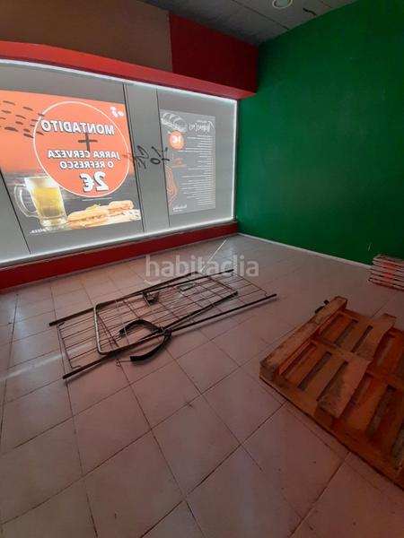 Foto 25ba2501-cae5-4d50-9feb-1b92661a1e5d. Alquiler local comercial conjunto de 4 locales en venta avenida alemania, Centro en Cáceres