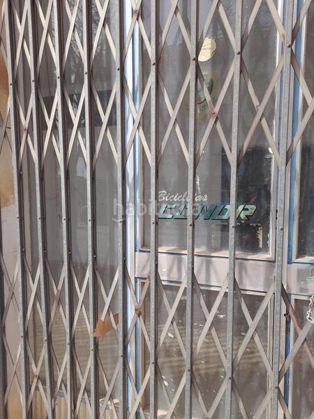 Foto 67557052-1939-4c0a-b865-1146eccafe77. Alquiler local comercial conjunto de 4 locales en venta avenida alemania, Centro en Cáceres