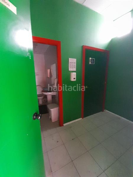 Foto 781a2091-baf0-4c83-873c-6a983851b9a4. Alquiler local comercial conjunto de 4 locales en venta avenida alemania, Centro en Cáceres