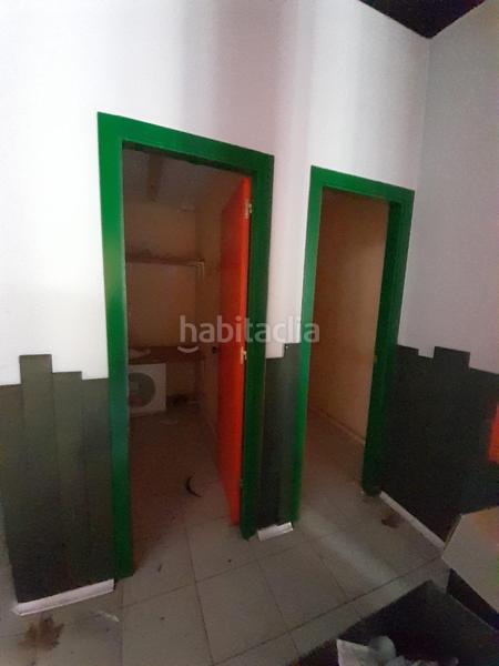 Foto cd8341e1-4e04-416d-9493-9b5d8dc7128b. Alquiler local comercial conjunto de 4 locales en venta avenida alemania, Centro en Cáceres