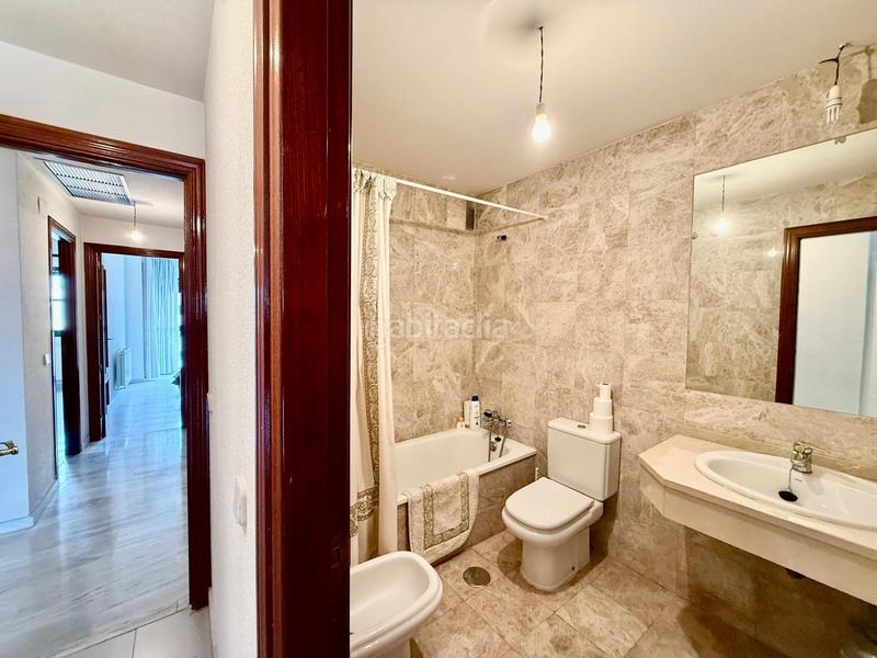 Foto caffeb52-4a7c-4249-8292-54cbe935c2d0. Flat with parking in Centro Cáceres