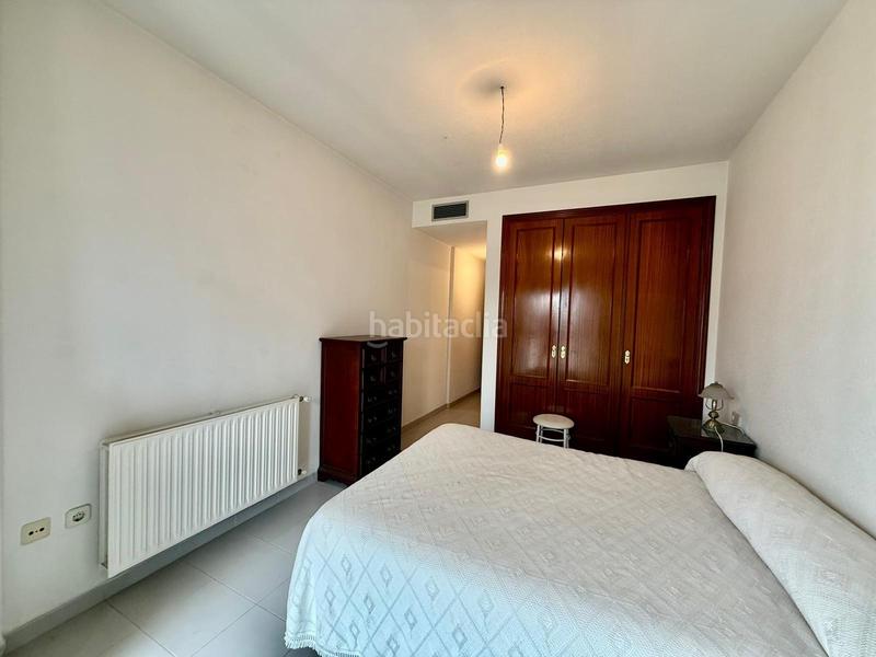 Foto ed567db8-049a-46eb-952e-0a9a56f69d22. Flat with parking in Centro Cáceres