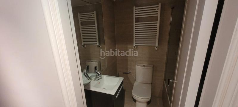 Foto e7bf6ec6-1e69-4438-8d68-bedb40305457. Rent flat with heating in Centro Cáceres