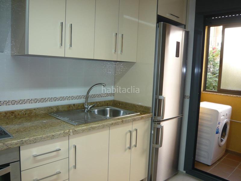 Foto c0ce3a6d-33f5-4d29-aa72-444f2ddd0f9f. Flat with heating parking in Centro Cáceres