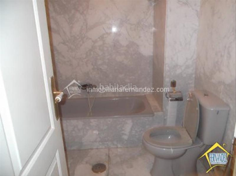 Foto a16bd85c-59f6-4ecc-89e4-035cb9434836. Miete etagenwohnung mit heizung in Centro Cáceres