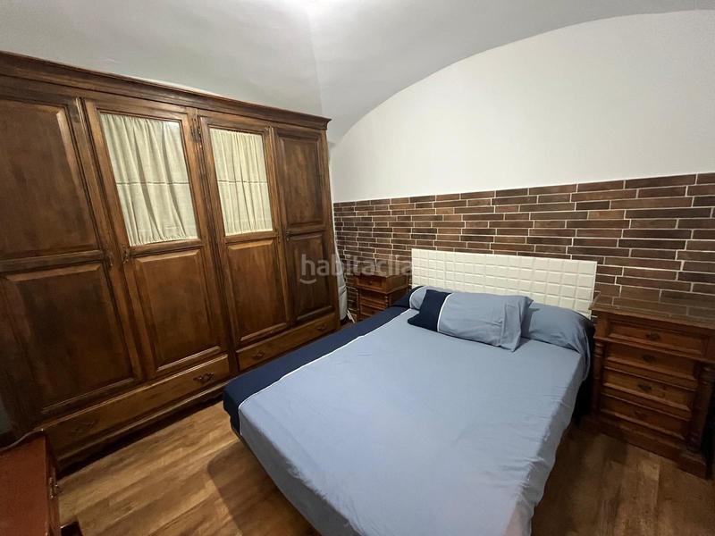 Foto 2f4f55d2-70e8-4f31-844b-76f4a8bcff44. Alquiler casa  en alquiler plaza italia, en Casco Antiguo Cáceres