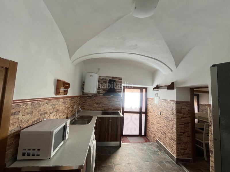 Foto 9760606f-e2aa-4d80-80a0-6493f6109a8a. Alquiler casa  en alquiler plaza italia, en Casco Antiguo Cáceres
