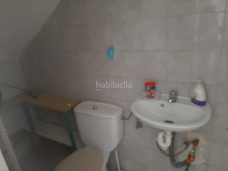 Foto 373d7107-04de-45a1-ae89-251f9824c883. Location local commercial dans Malpartida de Cáceres