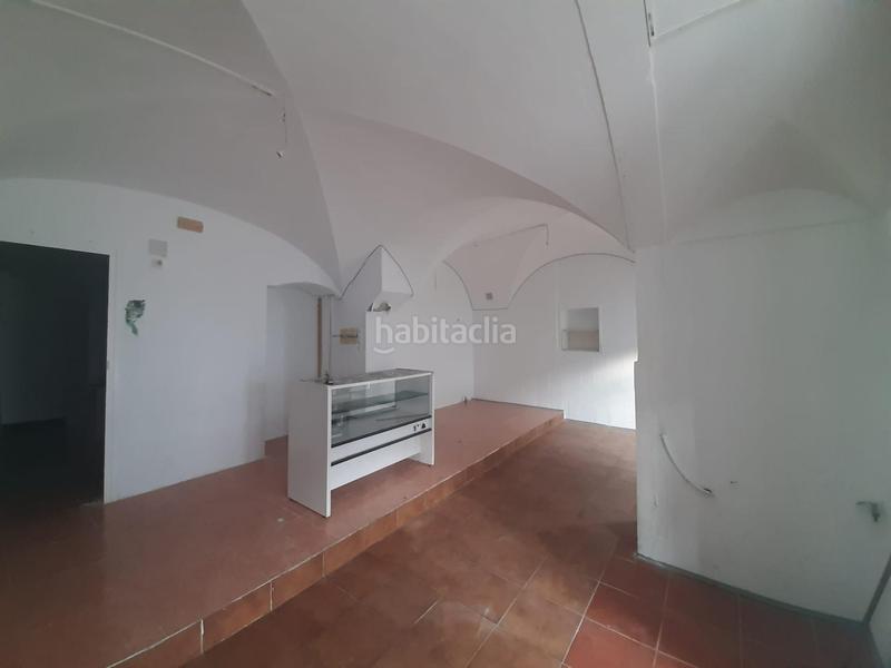 Foto 72a754b8-a345-42bf-a739-5c68ad895008. Location local commercial dans Malpartida de Cáceres