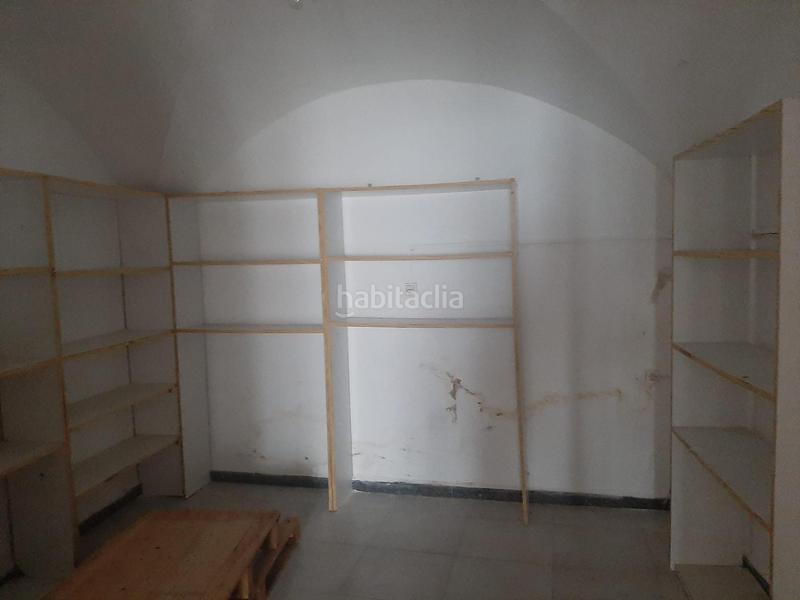 Foto f713d2ae-8ec8-4352-8ea9-807bf3240259. Location local commercial dans Malpartida de Cáceres