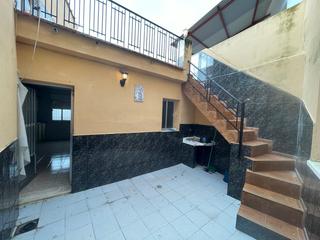 Haus in Zarza la Mayor. Inmejorable casa en zarza la mayor con patio y terraza