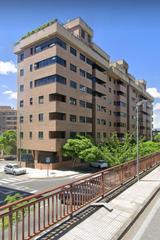 Aparcament cotxe a Ruta de la Plata. Amplia plaza de garaje