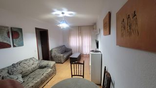 Affitto Appartamento in Casco Antiguo. Alquiler en zona san blas, 2 habitaciones