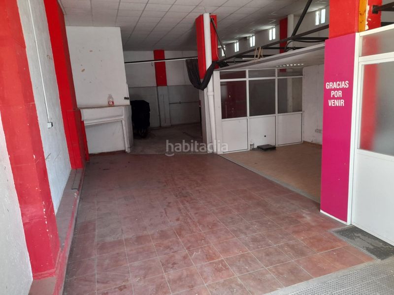 Foto dadd9858-02cf-4938-bdbc-18214e4e092a. Local comercial a Centro Cáceres