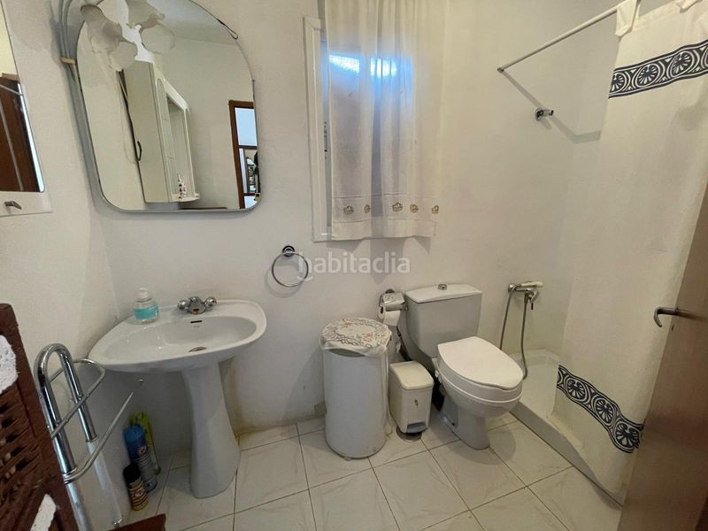 Foto b7528ccb-cdbc-4a15-a674-06a4c5154cdb. Casa  de campo con terreno en carretera de badajoz en Cáceres