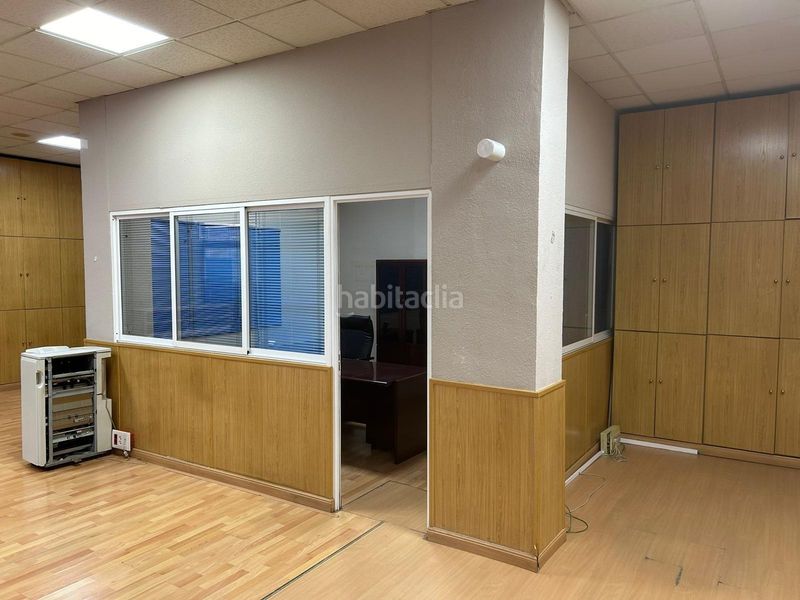 Foto 4161686c-1fbc-46dc-a110-be377af08fee. Local comercial a Centro Cáceres