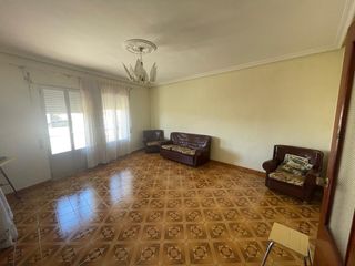 Etagenwohnung in Arroyo de la Luz. Piso luminoso con cochera de 30 metros en arroyo de la luz