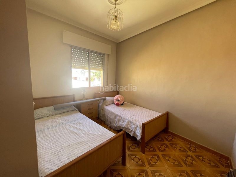 Foto ddbeedc3-aa83-47b5-a276-e8b5978e8cd3. Piso  luminoso con cochera de 30 metros en Arroyo de la Luz