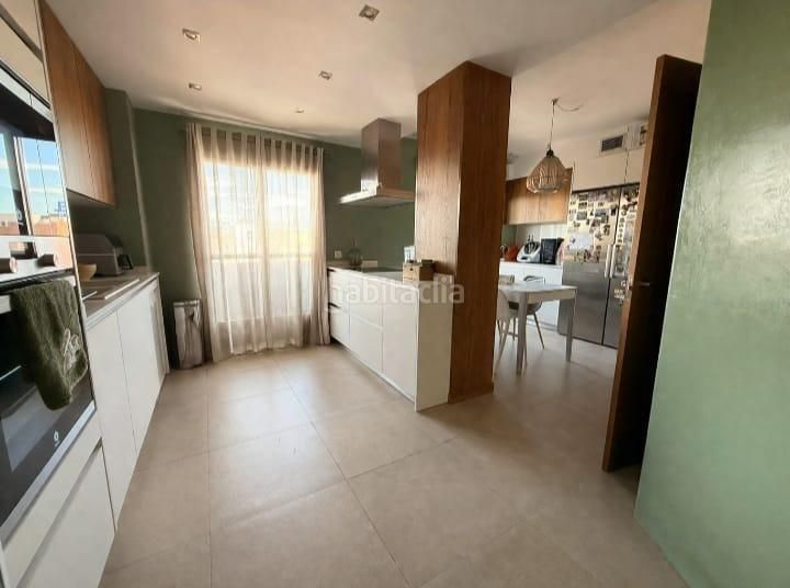 Foto ce2fb226-b722-4d0a-abc7-94f8e012d3a1. Apartament amb aparcament a Centro Cáceres