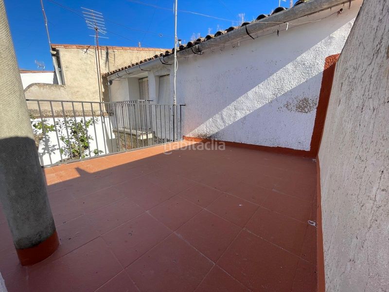 Foto 10d6ba59-9f8d-4a57-b6a6-a4cfaa0ffc9c. Casa  con acceso a dos calles en Malpartida de Cáceres