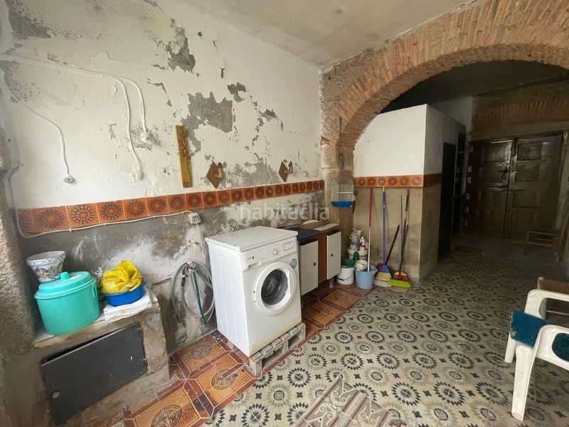 Foto 9bf9d064-eb2c-4b00-ac70-a00a7d669bcf. Casa amb aparcament a Malpartida de Cáceres