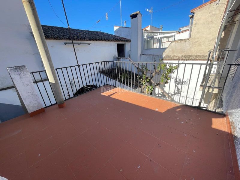 Foto ee558734-9bf3-461c-a01e-b3a4183f2f2b. Casa  con acceso a dos calles en Malpartida de Cáceres