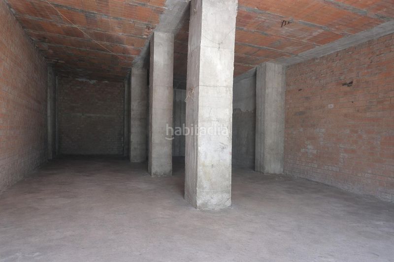 Foto c7757b5a-2d26-4a8d-b2a3-bf20f9f7fe64. Local comercial a Centro Cáceres