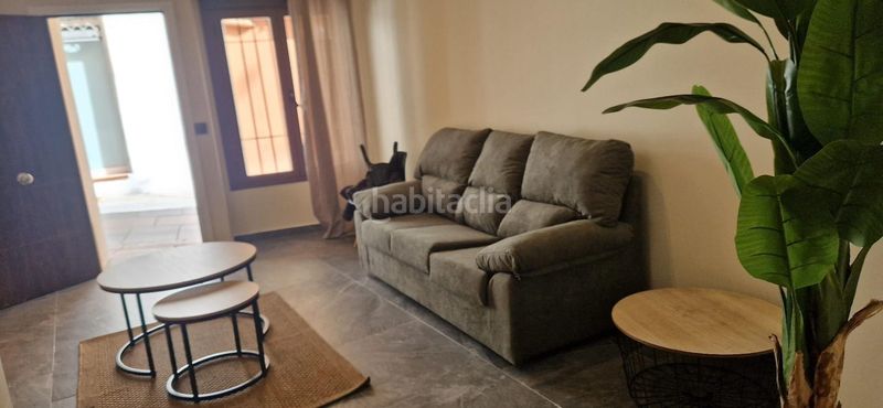 Foto 5a0511a9-c1f5-4ee5-ad48-c529d523c4e4. Alquiler apartamento moderno apartamento ideal para alquilar en Cáceres