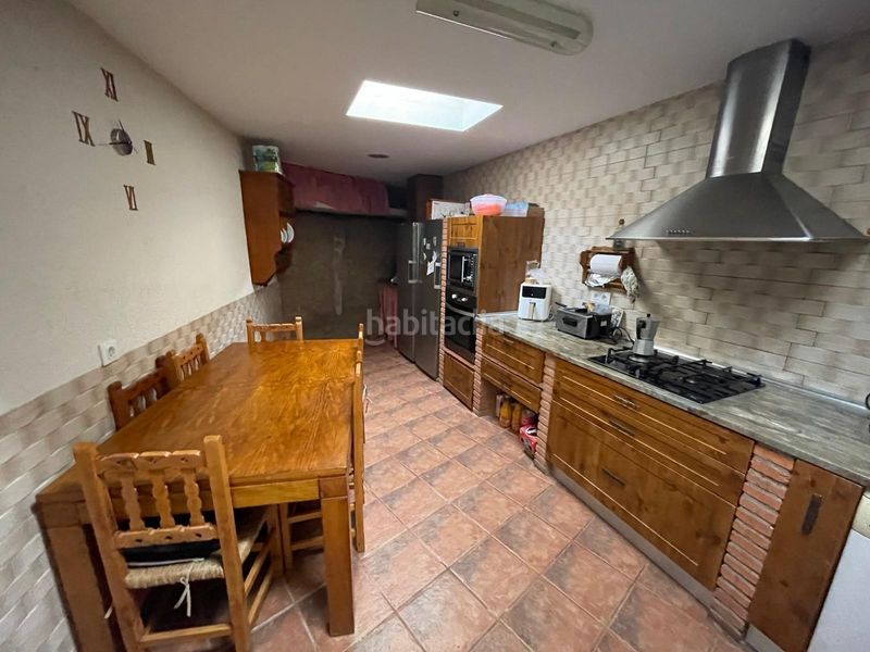 Foto a0526290-f5bf-4a46-85fa-73e646483ecd. Casa a Torrequemada