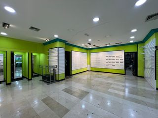 Lloguer Local Comercial a Centro. Impresionante local en cánovas