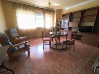 Location Appartement à Centro. Magnidico piso de estudiantes en el centro
